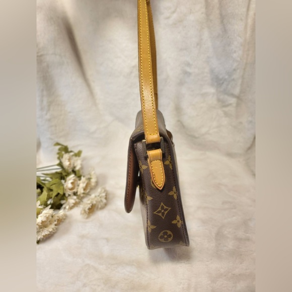 Authentic Louis Vuitton Saint Cloud MM crossbody shoulder bag - Picture 4 of 16